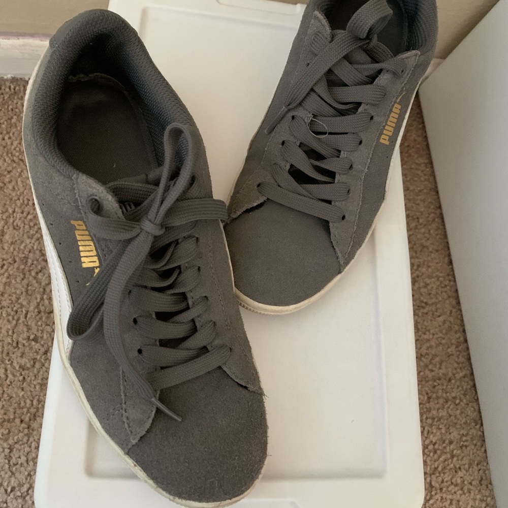 PUMA Vikky Sneakers